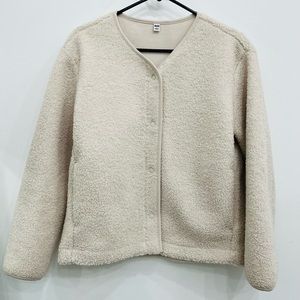 Uniqlo small white fluffy fleece jacket